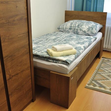 Skolsky Internat Medicka 2 Ξενοδοχείο Košice Εξωτερικό φωτογραφία