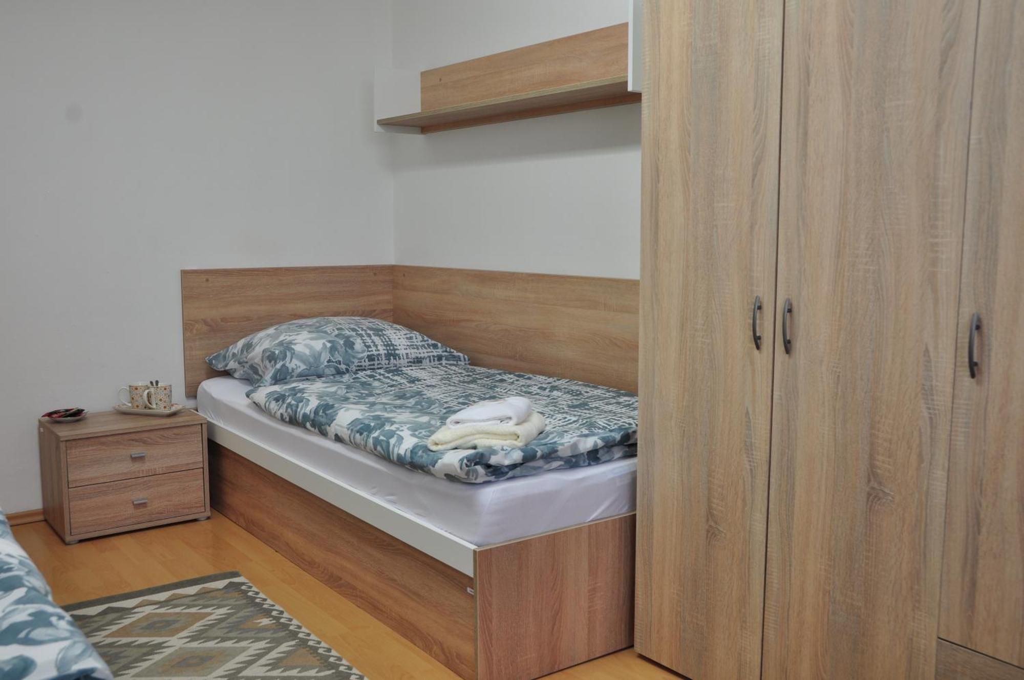 Skolsky Internat Medicka 2 Ξενοδοχείο Košice Εξωτερικό φωτογραφία
